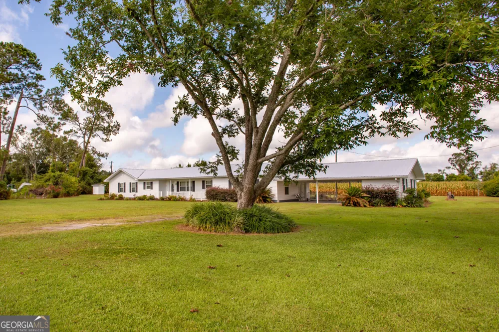 596 Teakwood RD Alma, GA 31510
