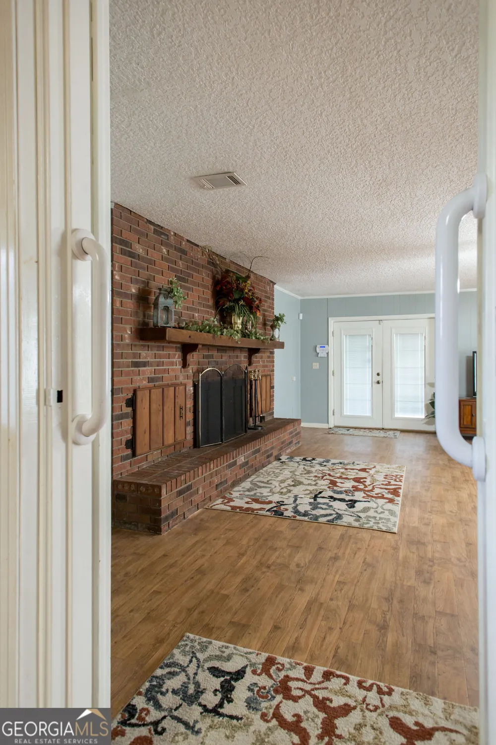 596 Teakwood RD Alma, GA 31510