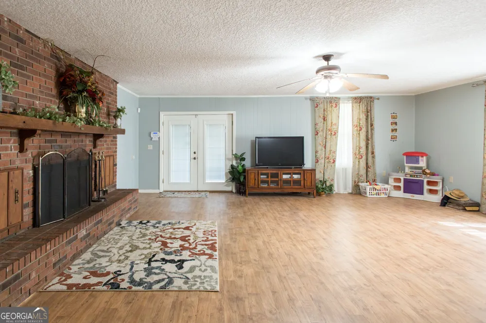 596 Teakwood RD Alma, GA 31510