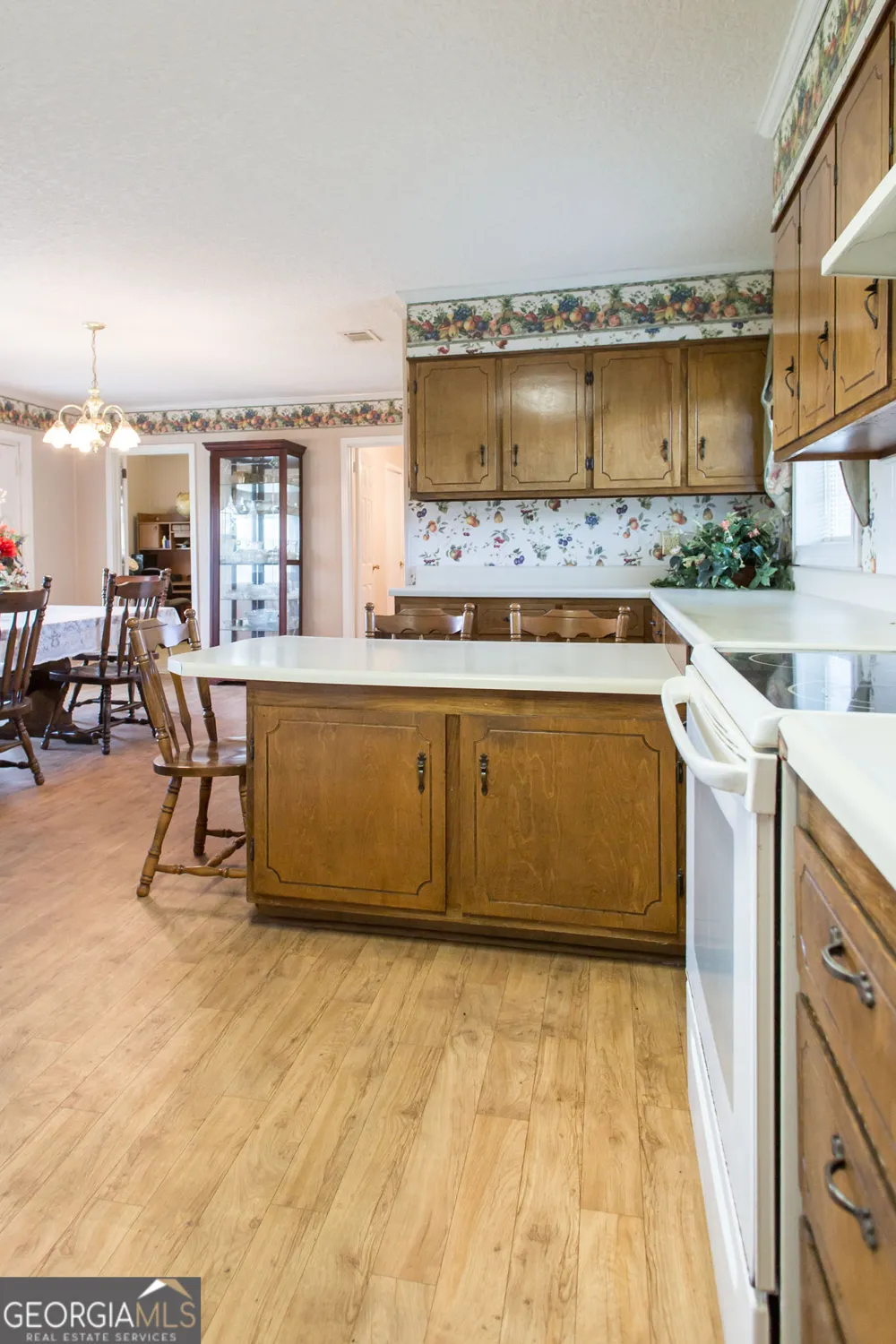 596 Teakwood RD Alma, GA 31510