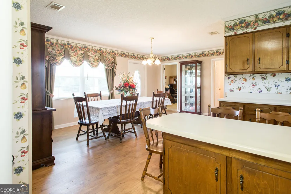 596 Teakwood RD Alma, GA 31510