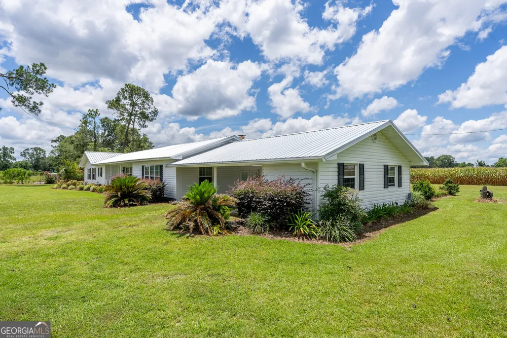 596 Teakwood RD Alma, GA 31510