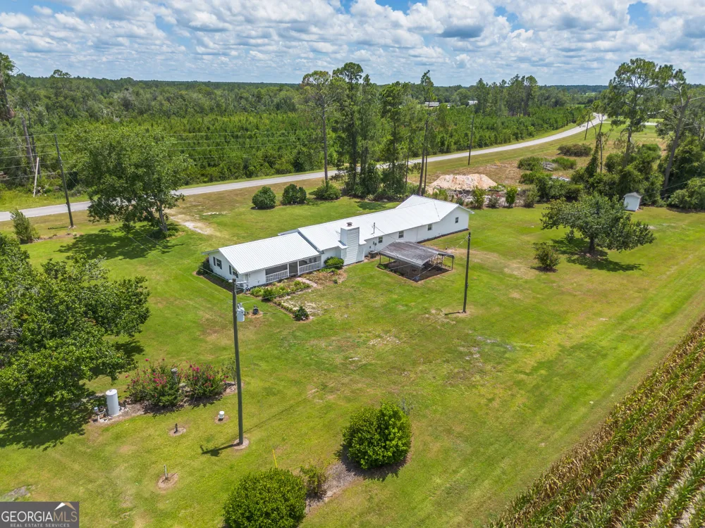 596 Teakwood RD Alma, GA 31510