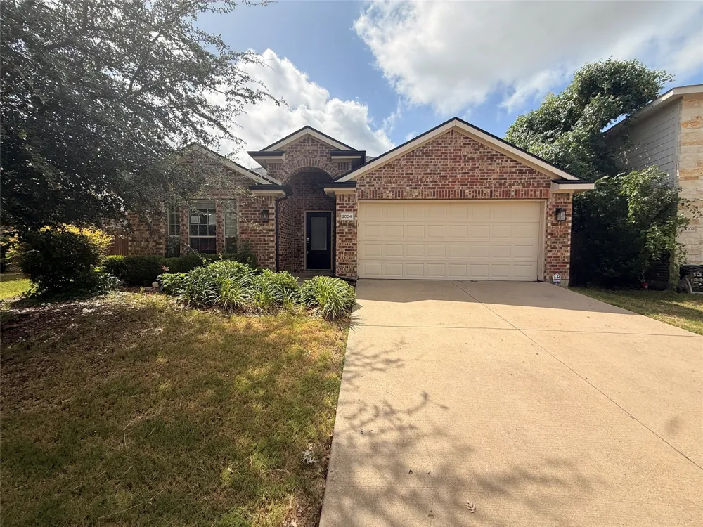 2004 Samantha Lane Heartland, TX 75126