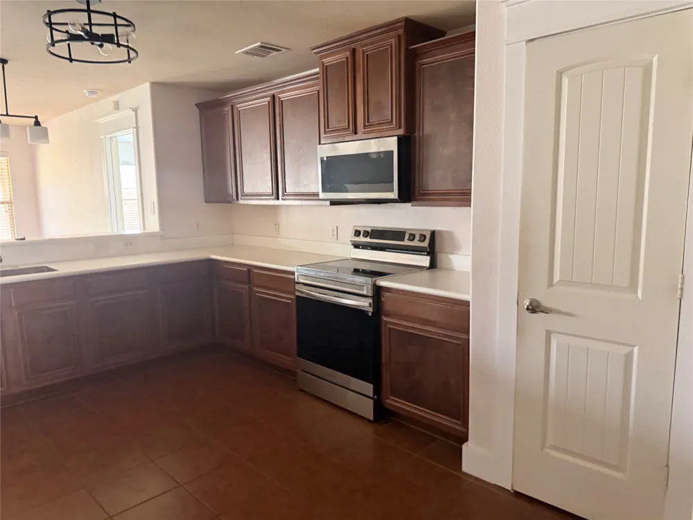 2004 Samantha Lane Heartland, TX 75126