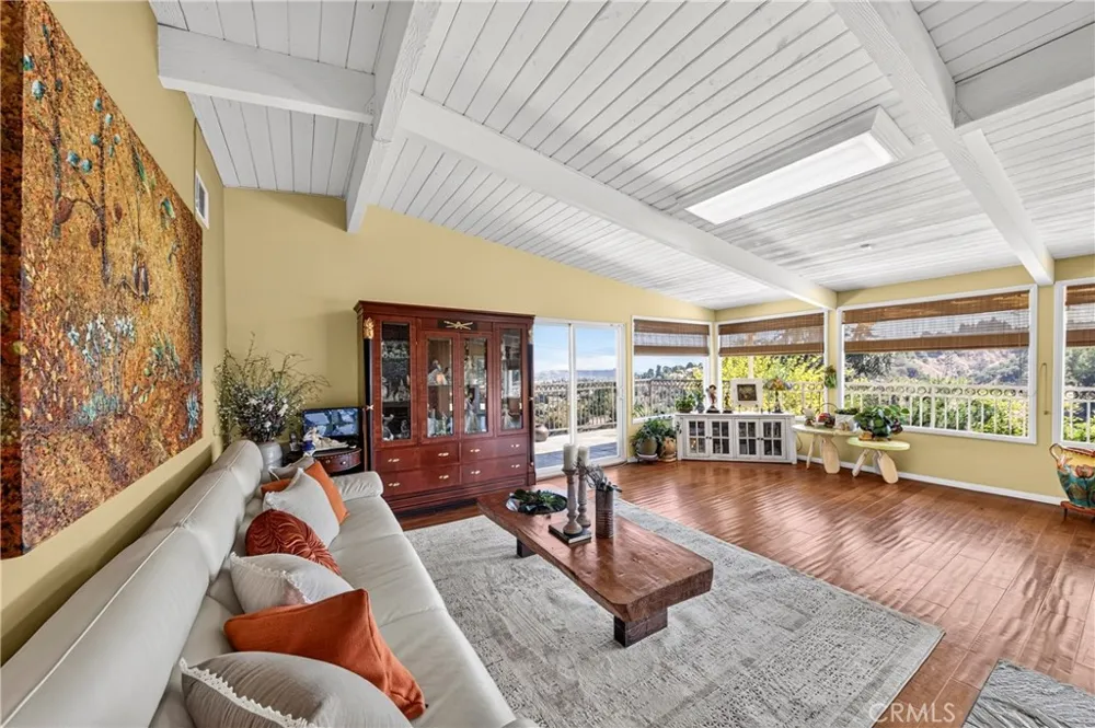 401 1/2 W. Skyline Drive La Habra Heights, CA 90631