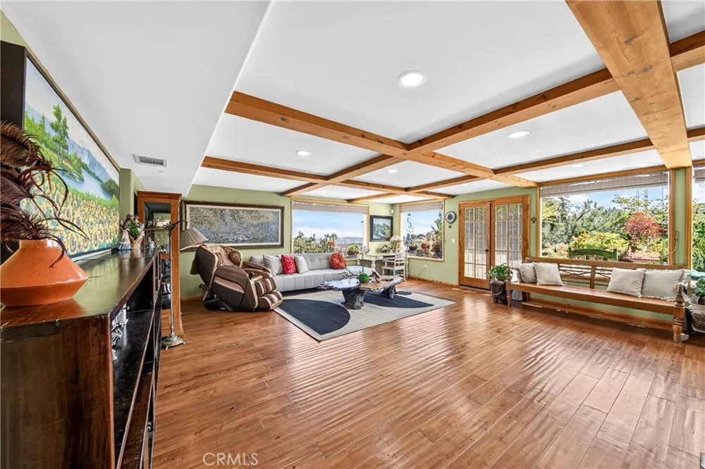 401 1/2 W. Skyline Drive La Habra Heights, CA 90631