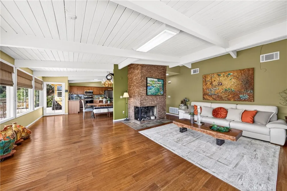 401 1/2 W. Skyline Drive La Habra Heights, CA 90631