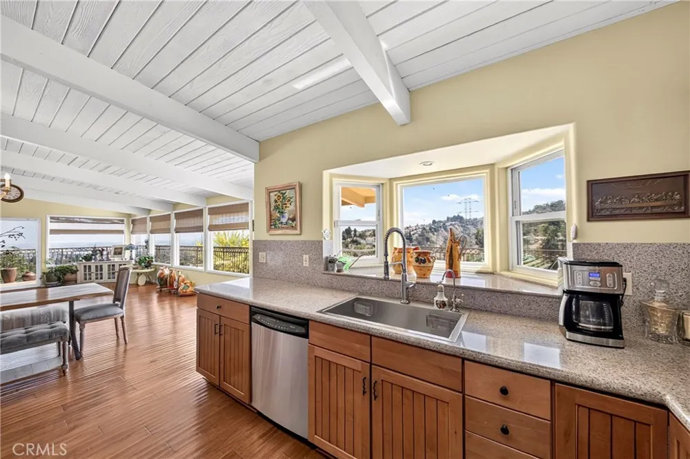 401 1/2 W. Skyline Drive La Habra Heights, CA 90631