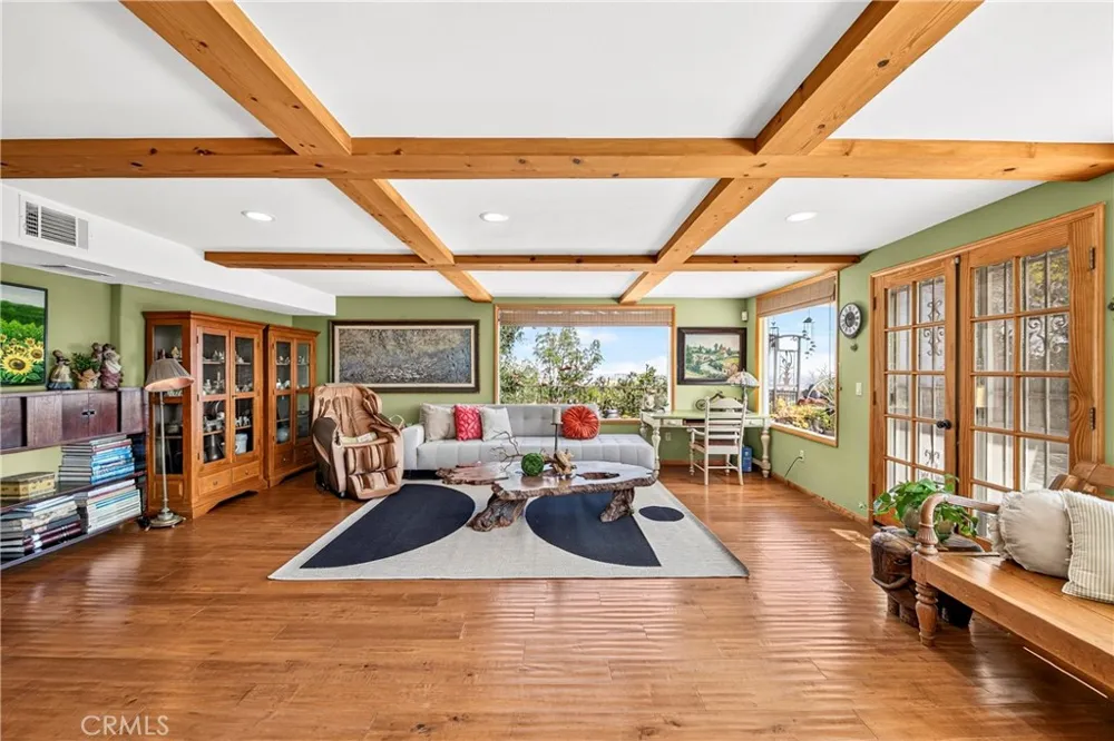 401 1/2 W. Skyline Drive La Habra Heights, CA 90631