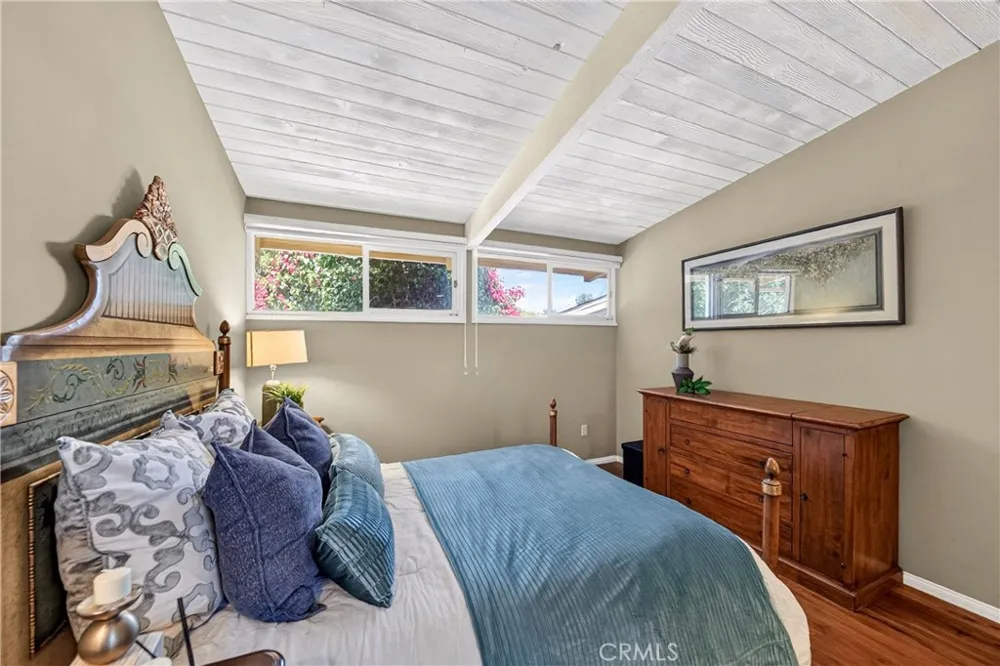 401 1/2 W. Skyline Drive La Habra Heights, CA 90631