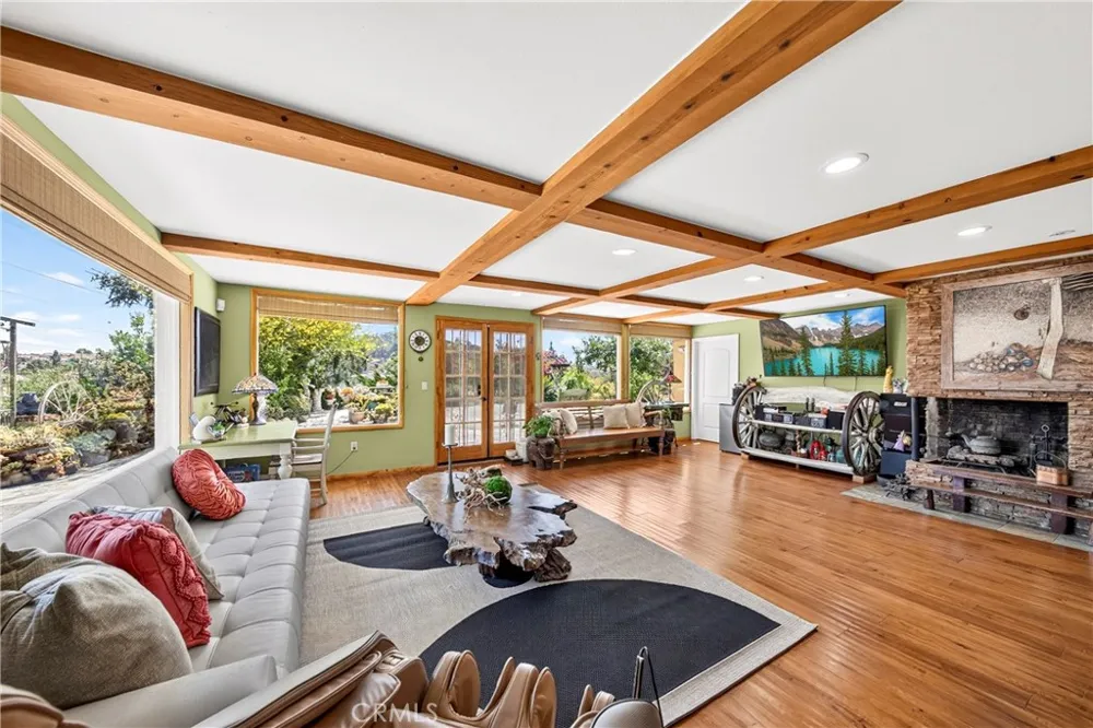 401 1/2 W. Skyline Drive La Habra Heights, CA 90631
