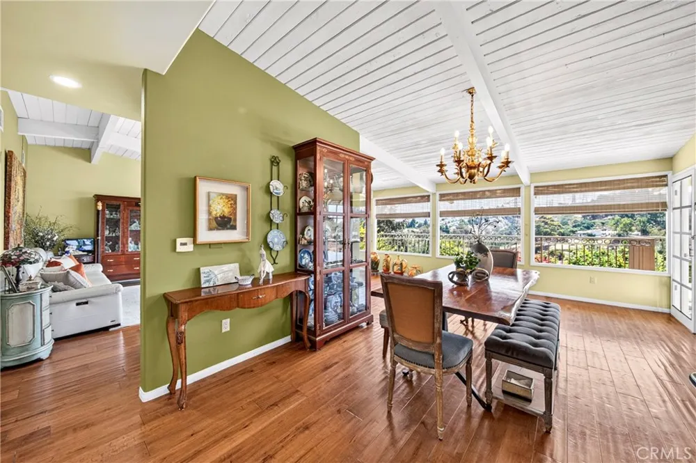 401 1/2 W. Skyline Drive La Habra Heights, CA 90631