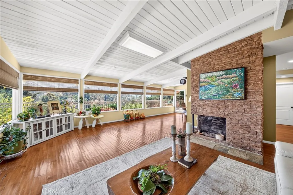 401 1/2 W. Skyline Drive La Habra Heights, CA 90631