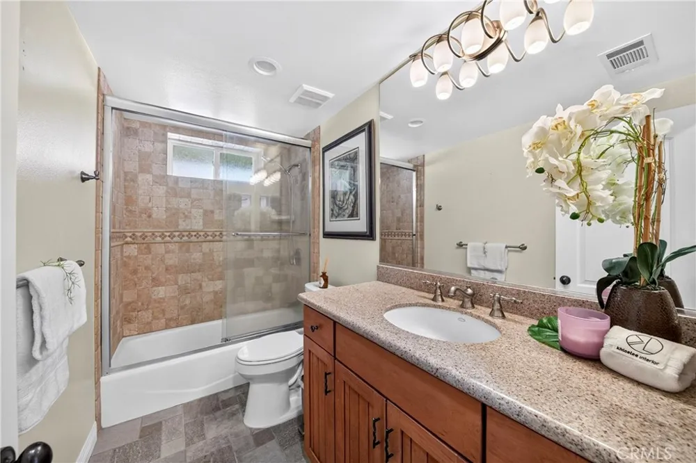 401 1/2 W. Skyline Drive La Habra Heights, CA 90631