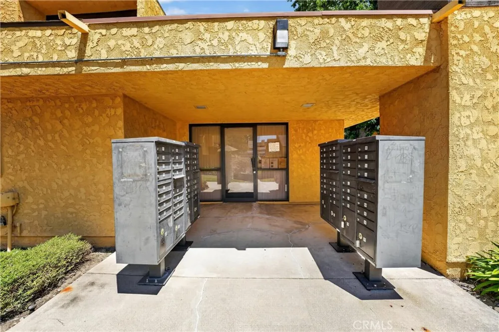 435 W 9th #B3 Upland, CA 91786