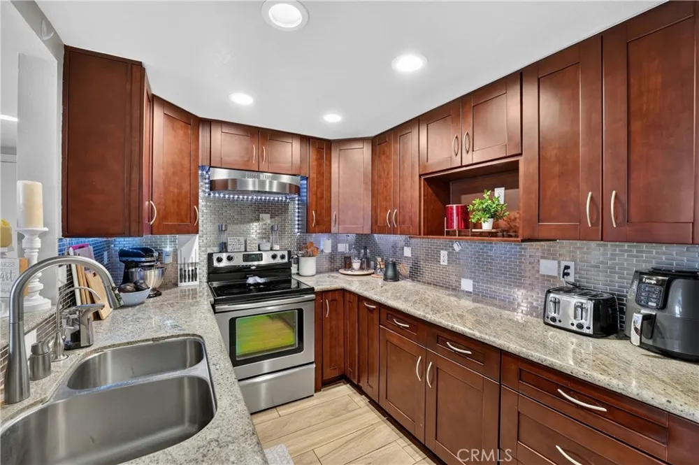 435 W 9th #B3 Upland, CA 91786