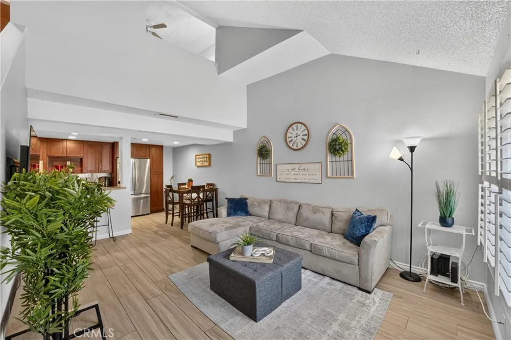 435 W 9th #B3 Upland, CA 91786
