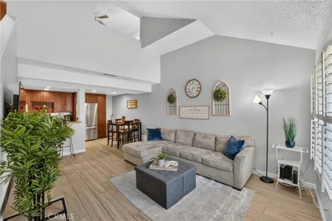 435 W 9th #B3