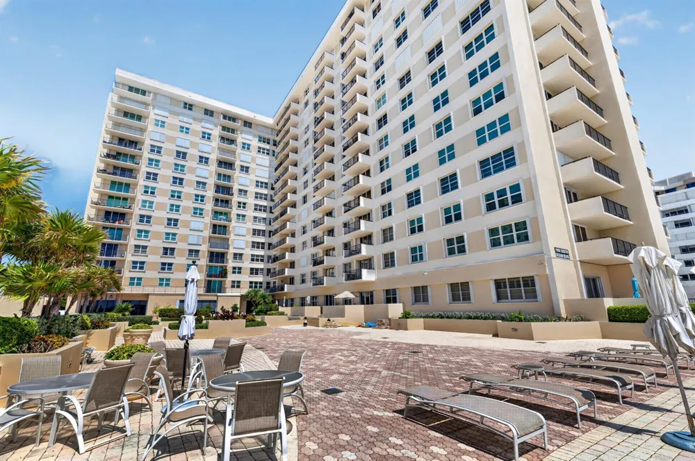 1900 S Ocean Boulevard #6a Lauderdale By The Sea, FL 33062