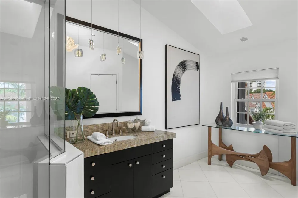 19555 NE 37th Ave Aventura, FL 33180