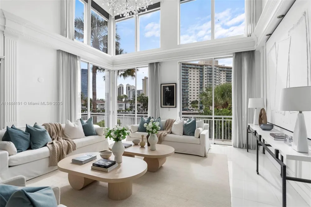 19555 NE 37th Ave Aventura, FL 33180