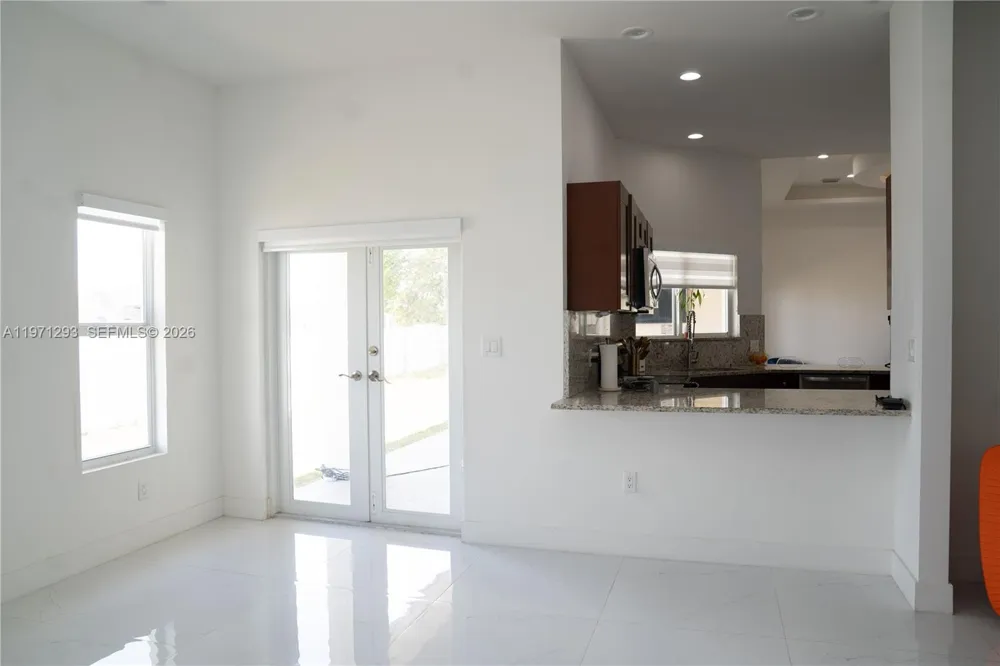 27561 SW 162nd Ct Homestead, FL 33031