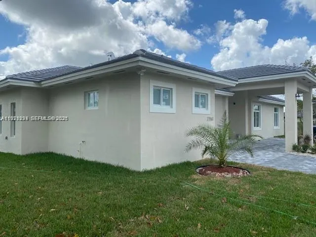 27561 SW 162nd Ct Homestead, FL 33031