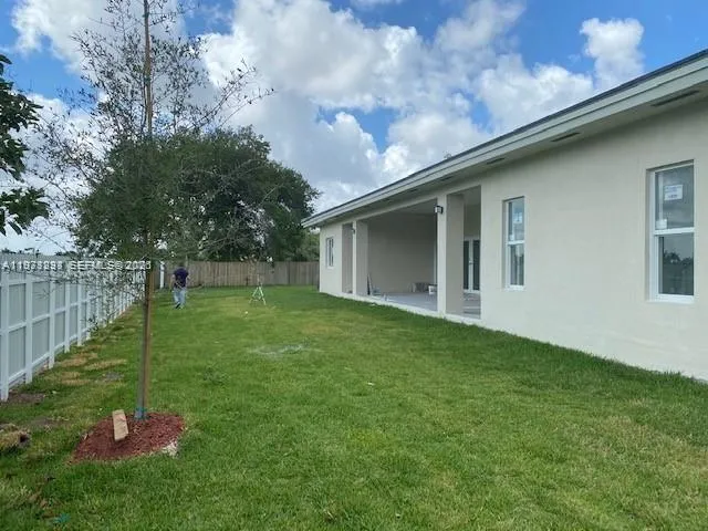 27561 SW 162nd Ct Homestead, FL 33031