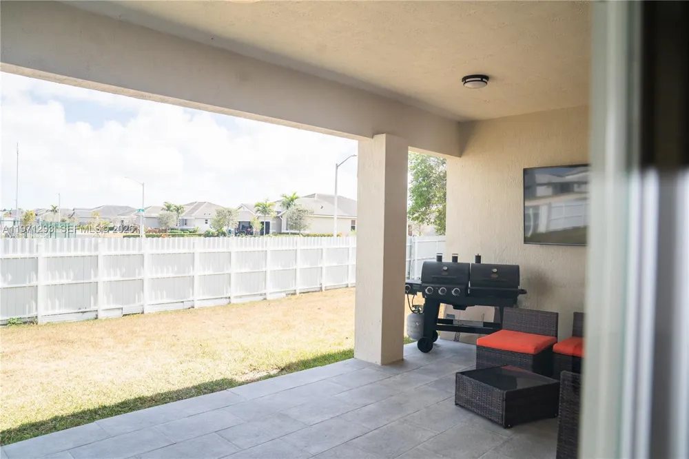 27561 SW 162nd Ct Homestead, FL 33031
