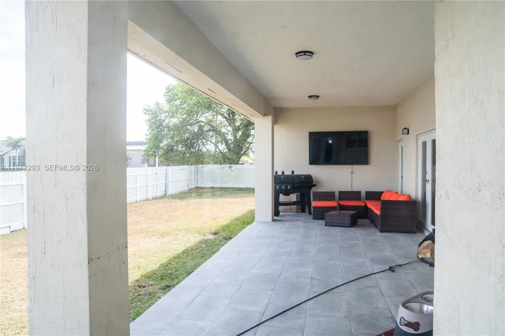 27561 SW 162nd Ct Homestead, FL 33031