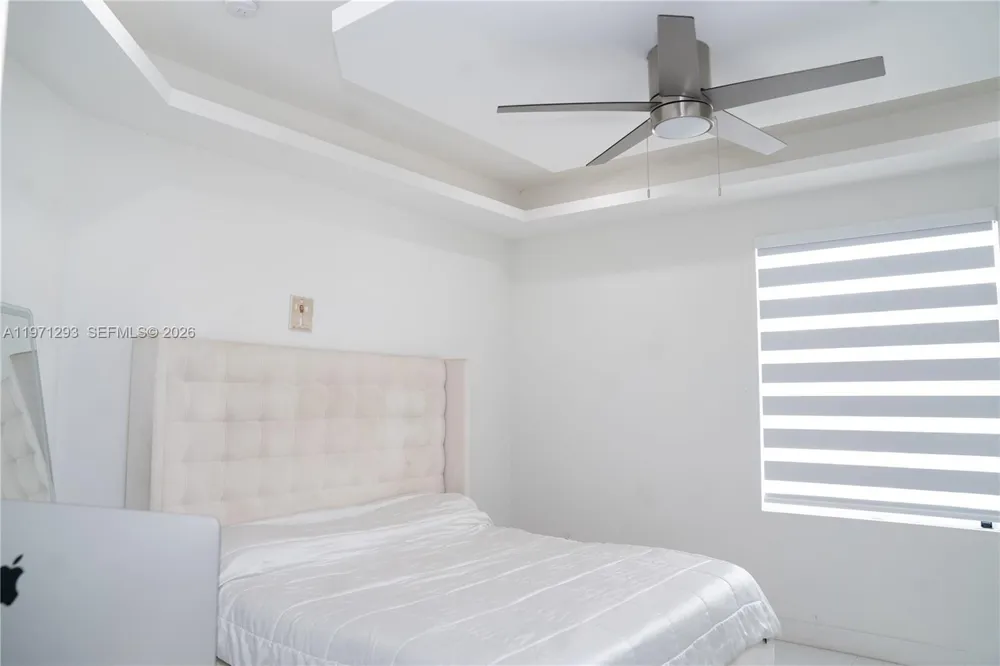 27561 SW 162nd Ct Homestead, FL 33031
