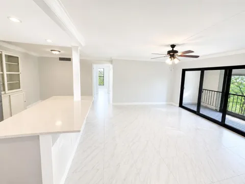 517 DOTTEREL ROAD #31B