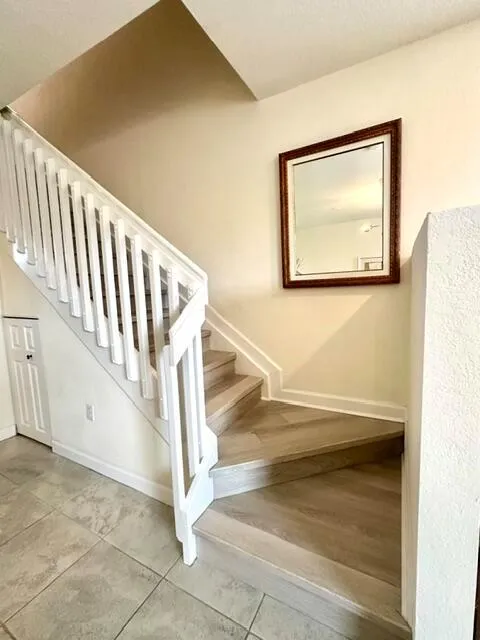 9207 W 33rd Lane Hialeah, FL 33018