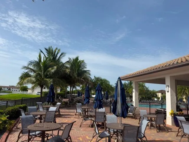 9207 W 33rd Lane Hialeah, FL 33018