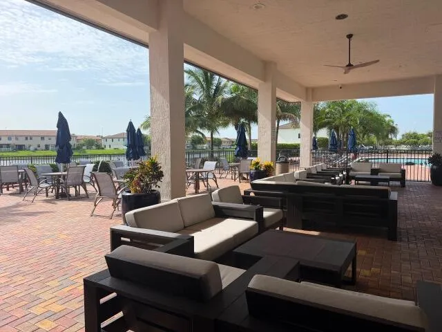 9207 W 33rd Lane Hialeah, FL 33018