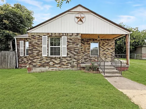 104 S 6th Street