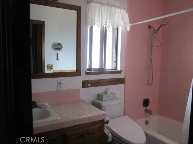 1814 Alma Court Grover Beach, CA 93433