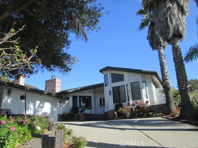 1814 Alma Court Grover Beach, CA 93433