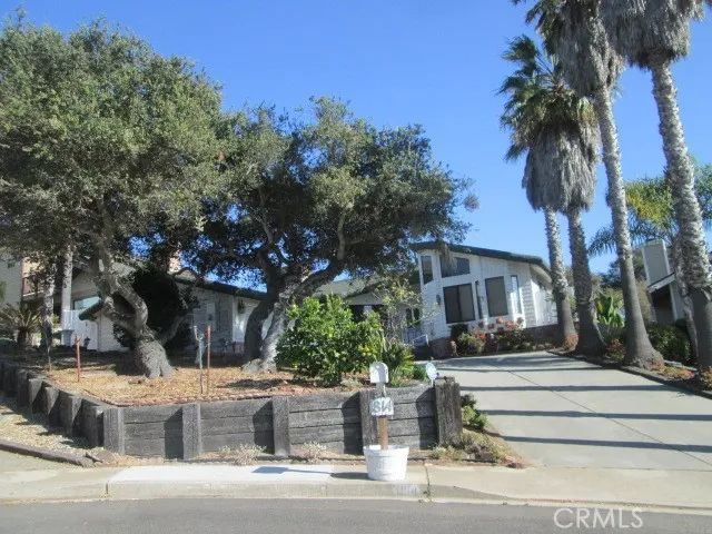 1814 Alma Court Grover Beach, CA 93433