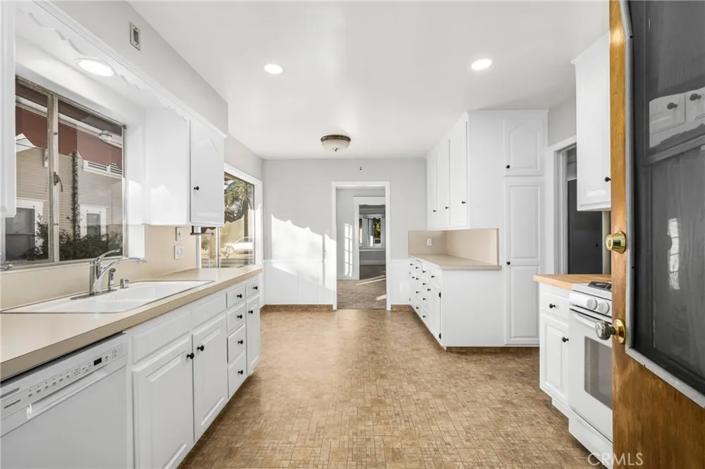 243 Grand Street Orange, CA 92866