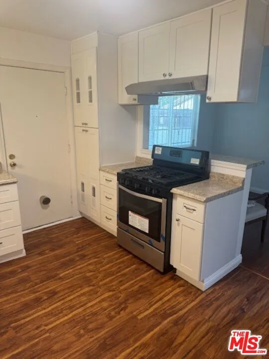 1136 W 109th Place Los Angeles, CA 90044