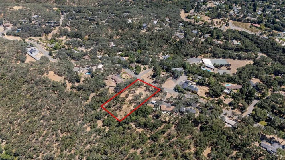 1760 Deerwood Drive Ukiah, CA 95482