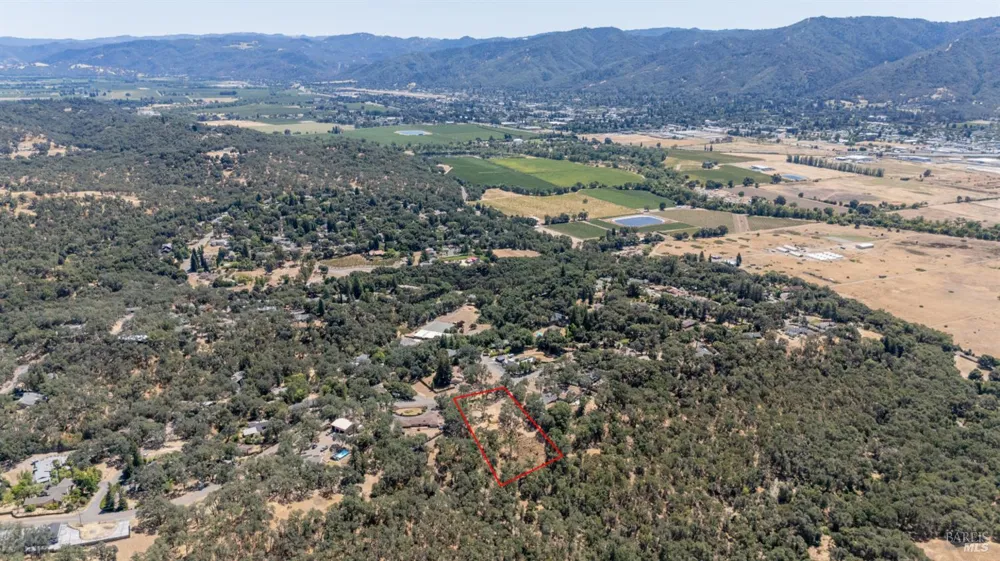 1760 Deerwood Drive Ukiah, CA 95482
