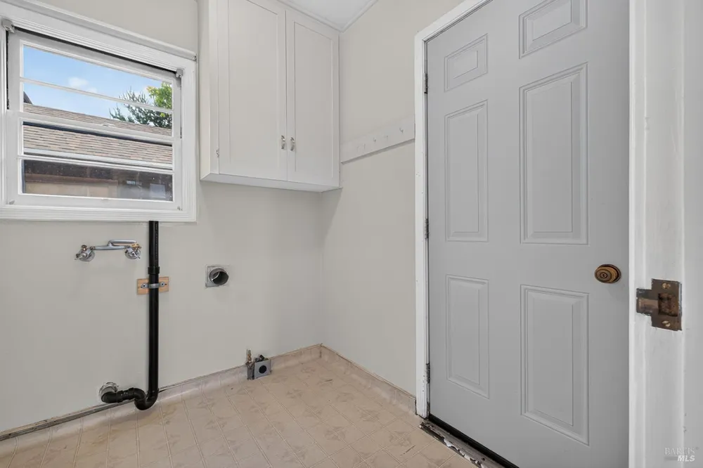 620 Dexter Street Santa Rosa, CA 95404