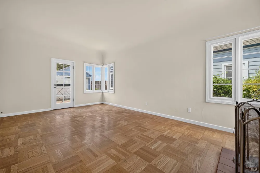 620 Dexter Street Santa Rosa, CA 95404