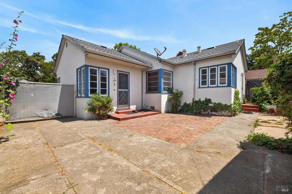 620 Dexter Street Santa Rosa, CA 95404