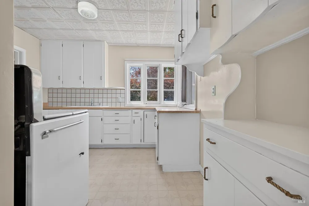 620 Dexter Street Santa Rosa, CA 95404
