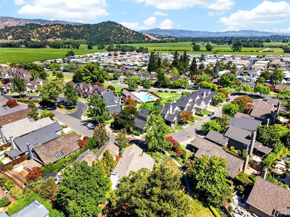 1926 Oak Circle Yountville, CA 94599