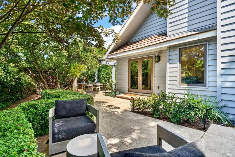 1926 Oak Circle Yountville, CA 94599